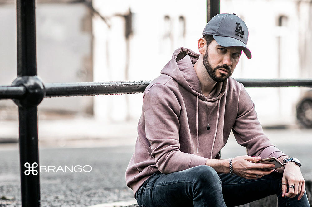 ایده‌های استایل با سویشرت مردانه