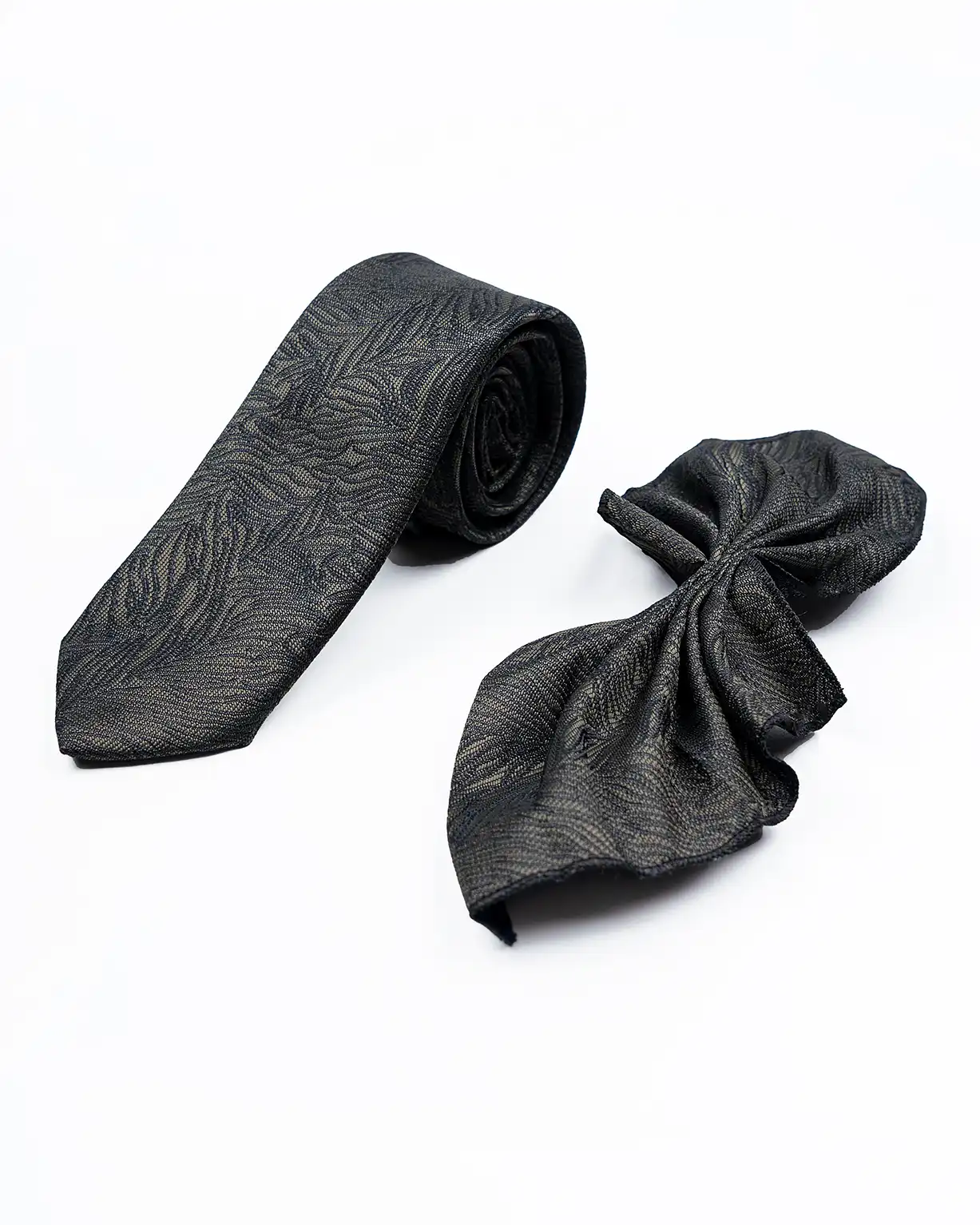 ست کراوات و پوشت طرح دار